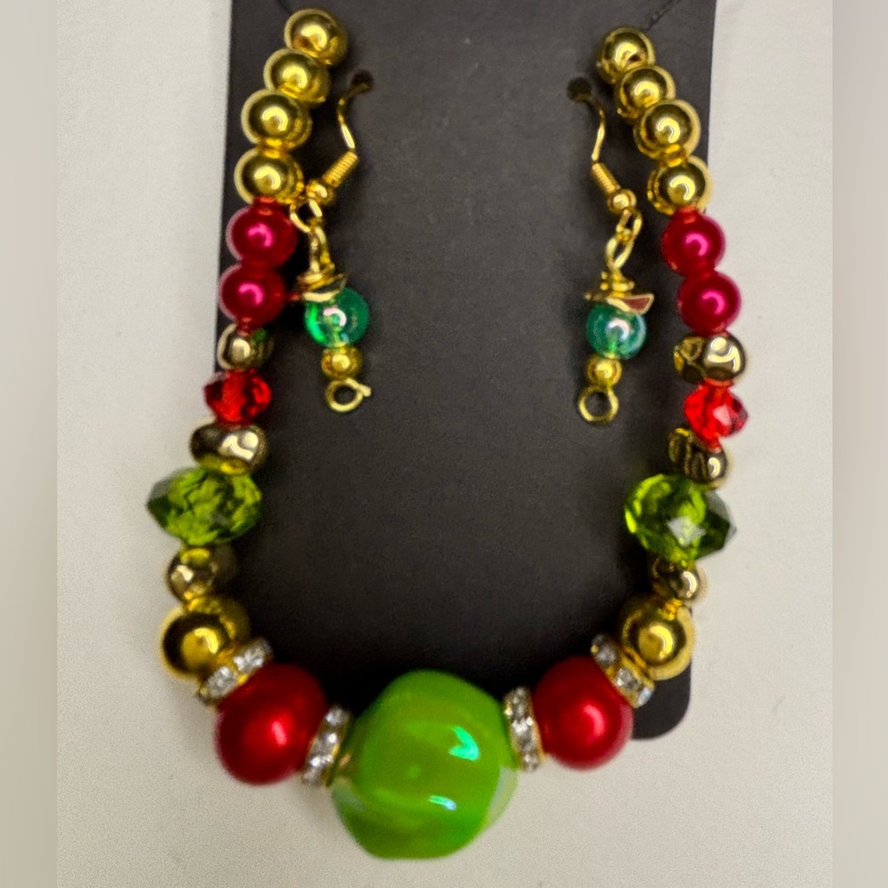 🎄 Christmas Bracelet and Earrings Set🎄